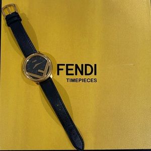 Fendi Women’s Run Away Watch in Rose Gold